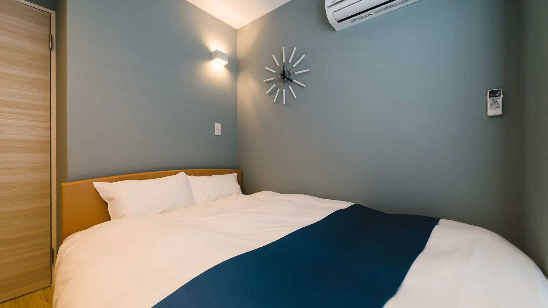 Trip Base Hakataekimae Aparthotel Fukuoka